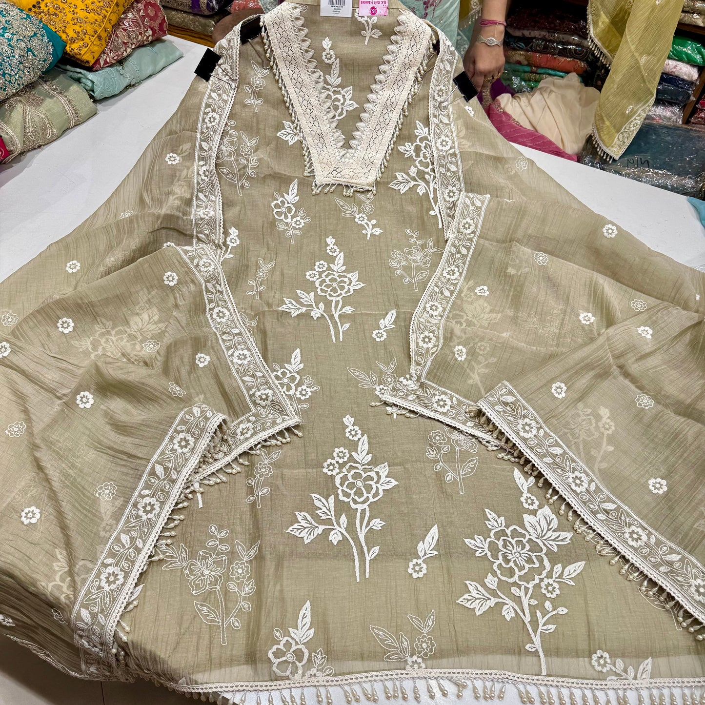 Elegant Unstitched Pure Mulmul Cotton Suit with Delicate Lace Neck, Kalamkari Threadwork, and Matching Cotton Bottom