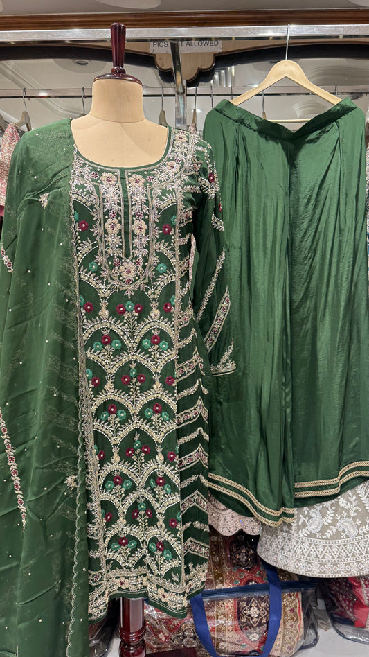 Elegant Hand Embroidered Zardozi Readymade Suit – Free Size (Up to 44” Bust)