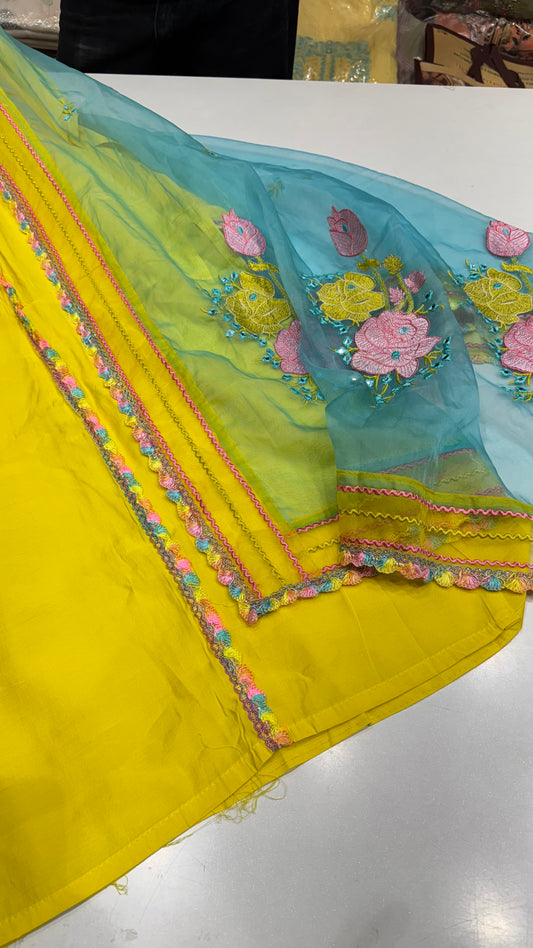 Vibrant Muslin Unstitched Suit with Lace Detailing and Embroidered Organza Dupatta