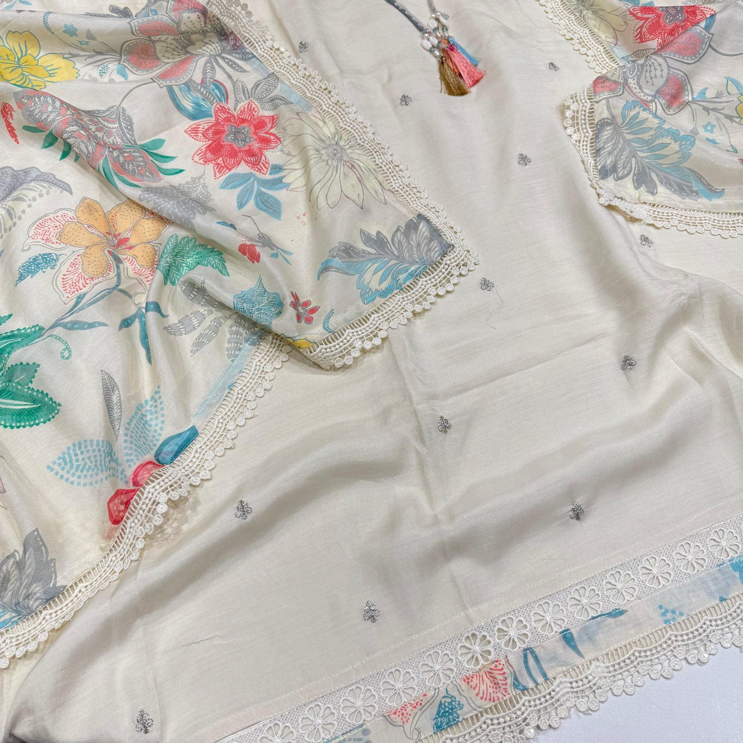 Elegant Cream Floral Embroidered Muslin Suit with Muslin Dupatta