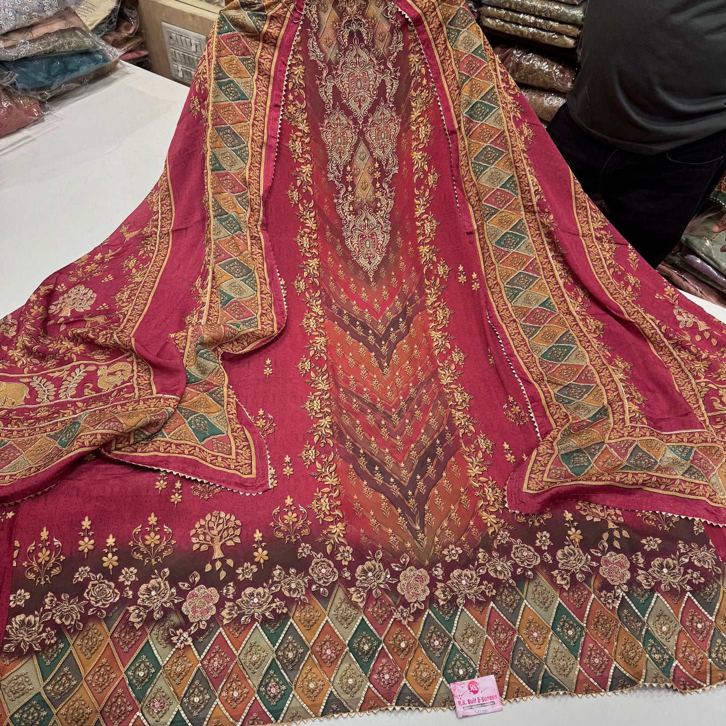 Elegant Olive Green & Onion Pink Unstitched Crepe Suits – Printed Design with Highlight Detailing