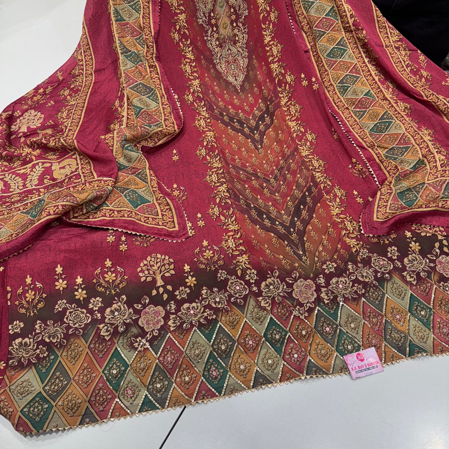 Elegant Olive Green & Onion Pink Unstitched Crepe Suits – Printed Design with Highlight Detailing