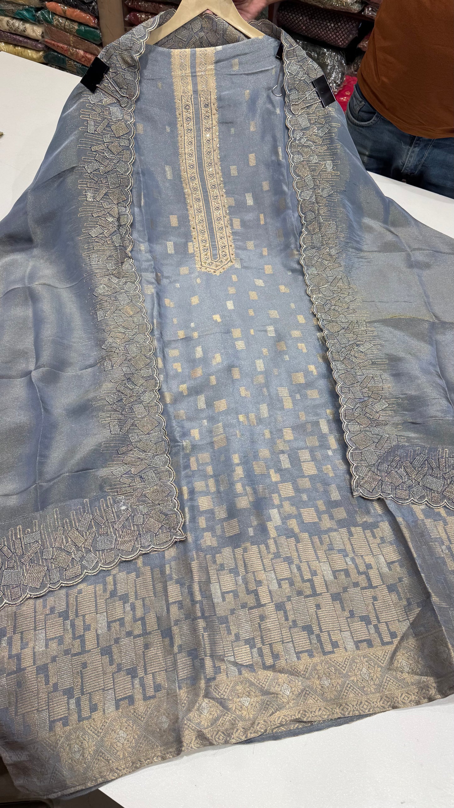 Regal Handloom Kanjivaram Tissue Unstitched Suit Set