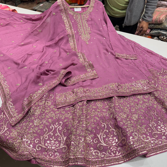 Readymade Chinon handembroided skirt suit set