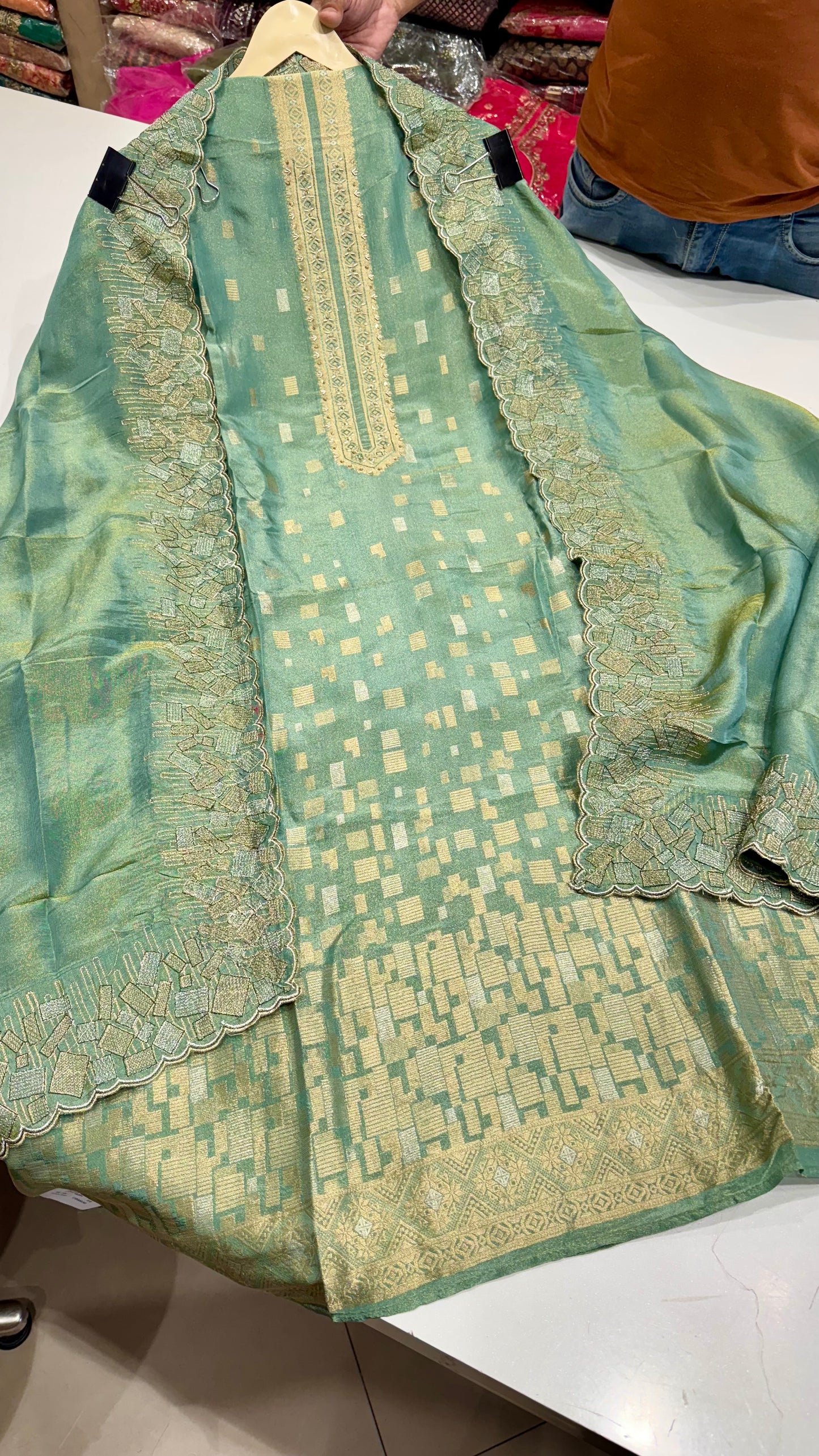 Regal Handloom Kanjivaram Tissue Unstitched Suit Set