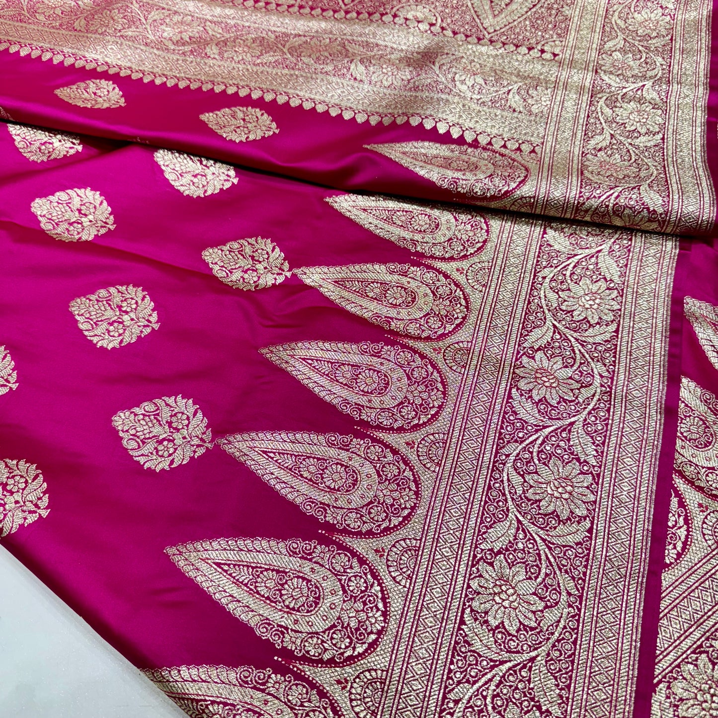 Banarsi Katan silk booti saree