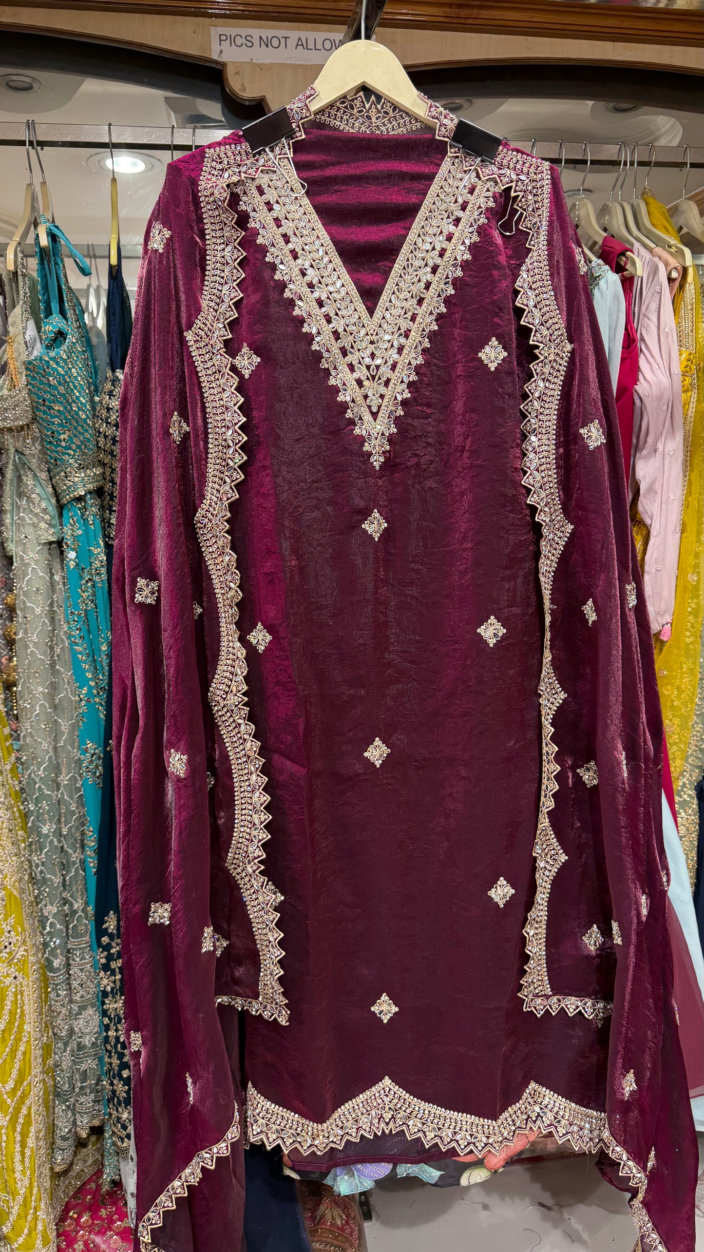 ✨ Nooréen Designer Girlish Suit Set | US7230