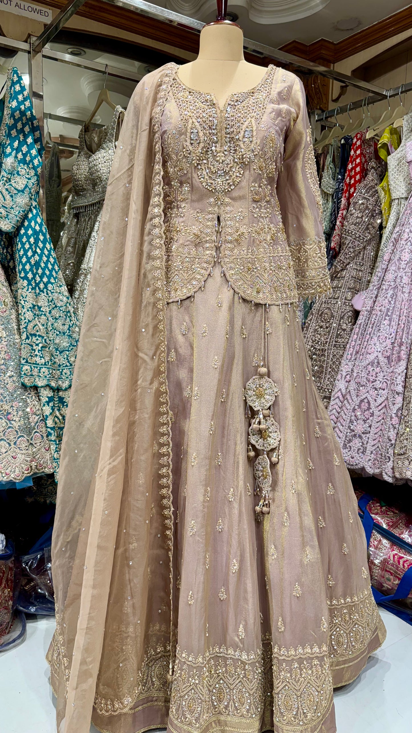 Luxury Hand-Embroidered Pure Tissue Lehenga with Long Front-Cut Choli – Readymade Free Size (Up to 44” Bust)