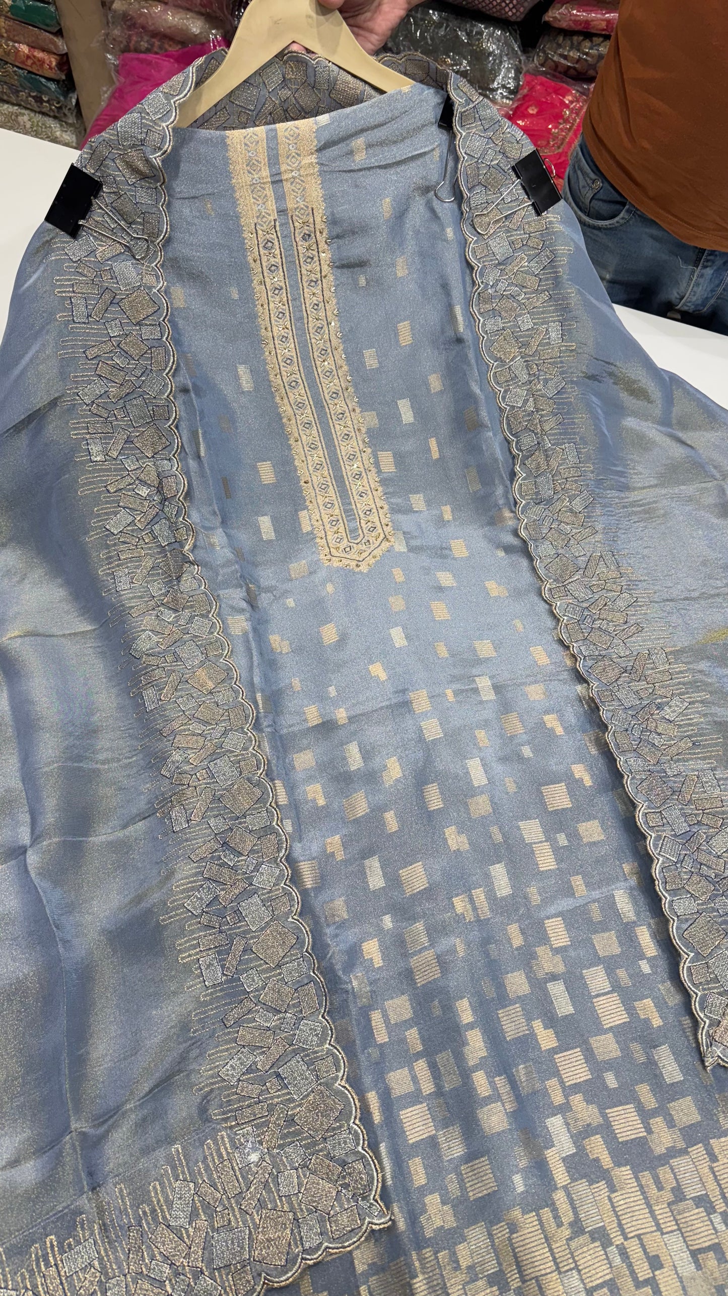 Regal Handloom Kanjivaram Tissue Unstitched Suit Set