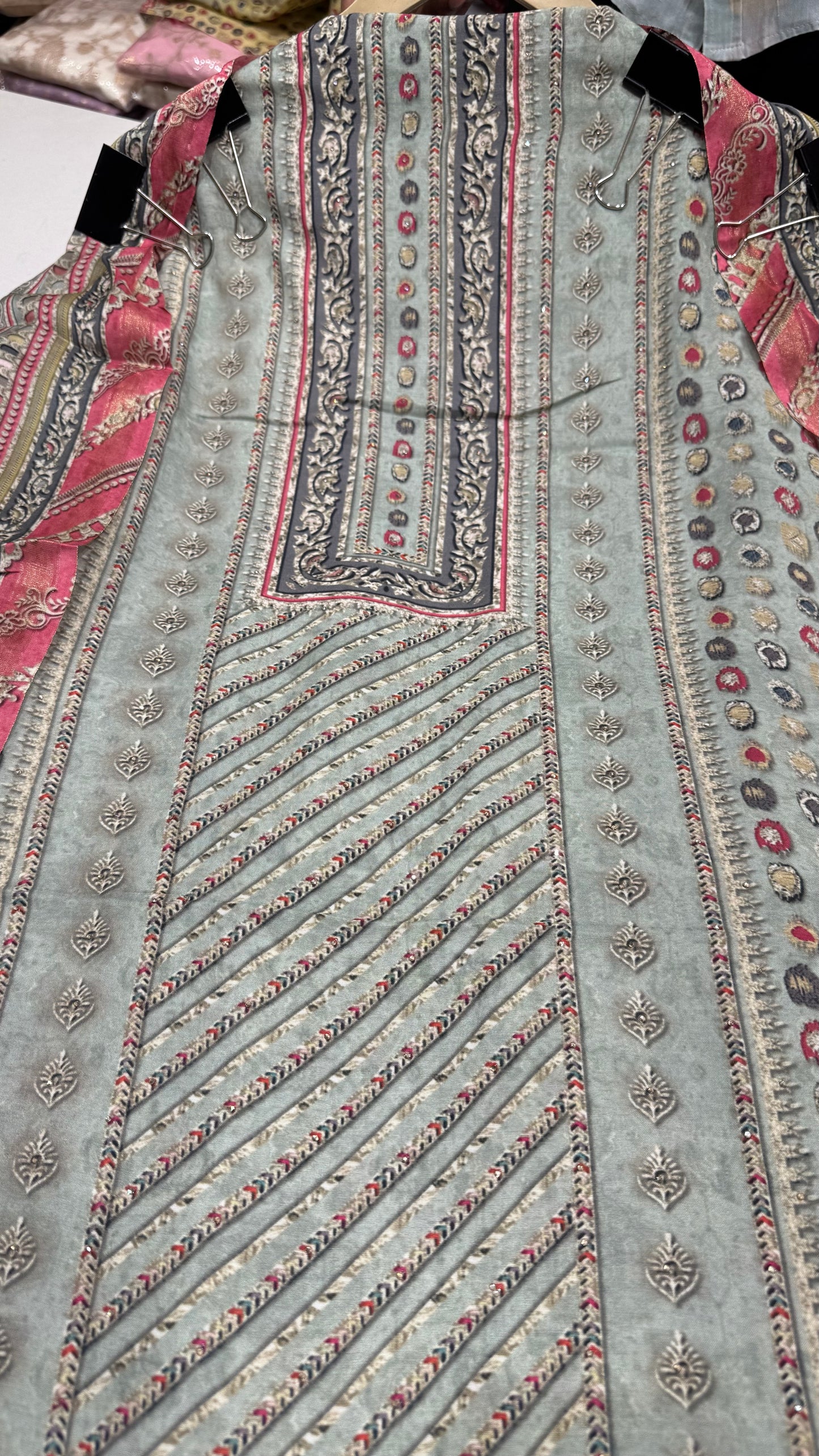 Pakistani Style Printed Muslin Suit with Cotton Silk Bottom & Digital Printed Dupatta – Elegant Ethnic Wear