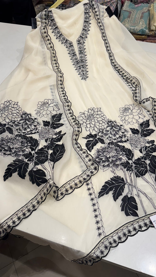 Elegant Unstitched Pakistani Organza Suit with Black Thread Embroidery – Dupatta & Crepe Bottom (3-Piece Set)